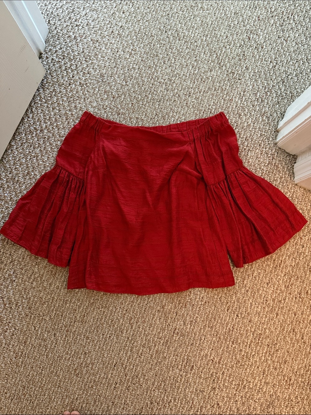 1.STATE Off the Shoulder Bell Sleeve, Dark Rust